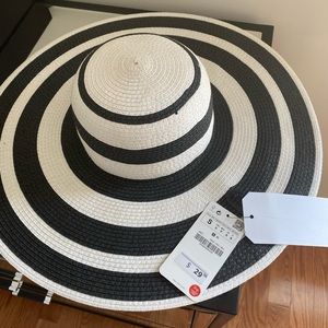 Zara black and white beach hat